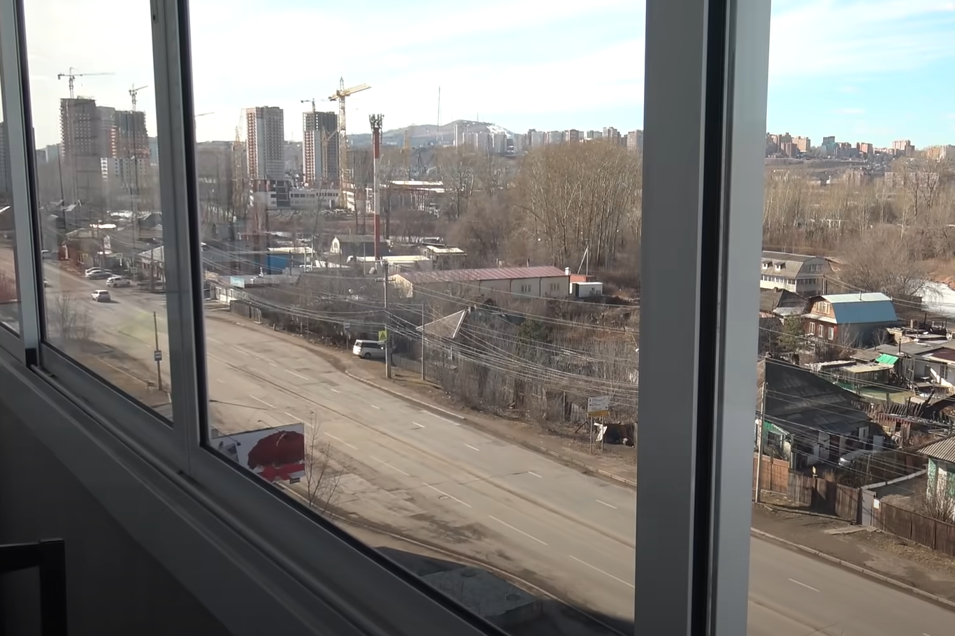 Остекление балкона глухими окнами